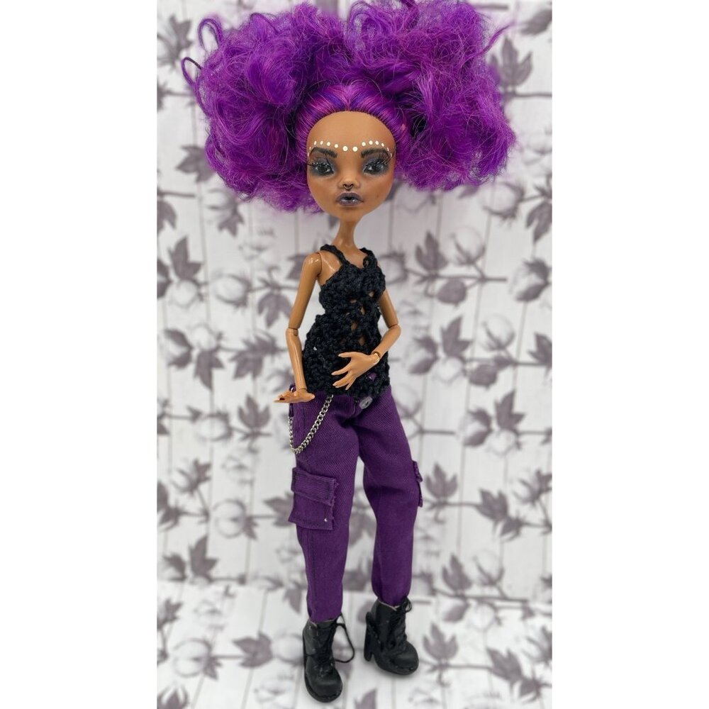 Custom Clawdeen Wolf OOAK Monster High Doll Afro- Puff - Picture 4 of 9